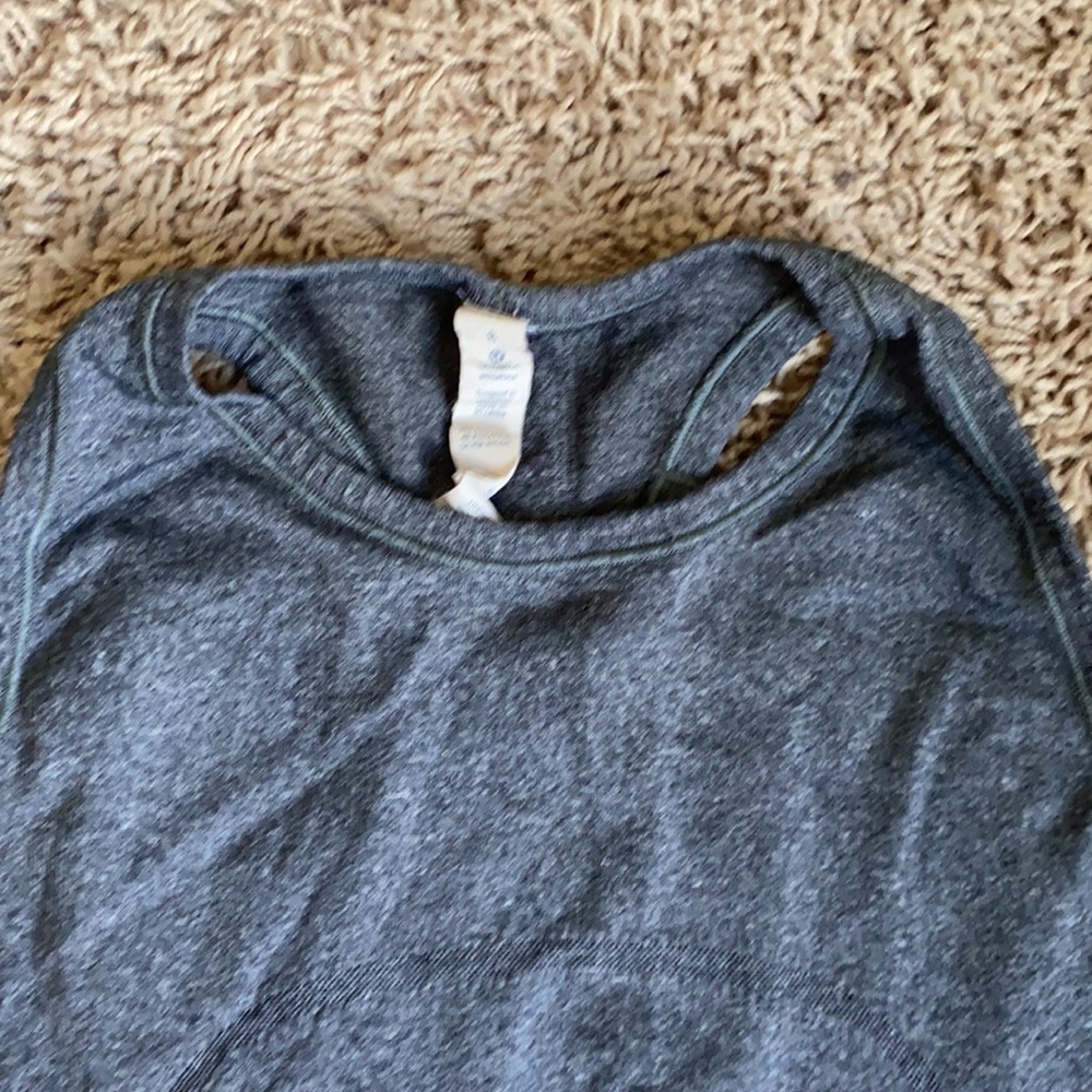 Lululemon Tank - Picture 2 of 3